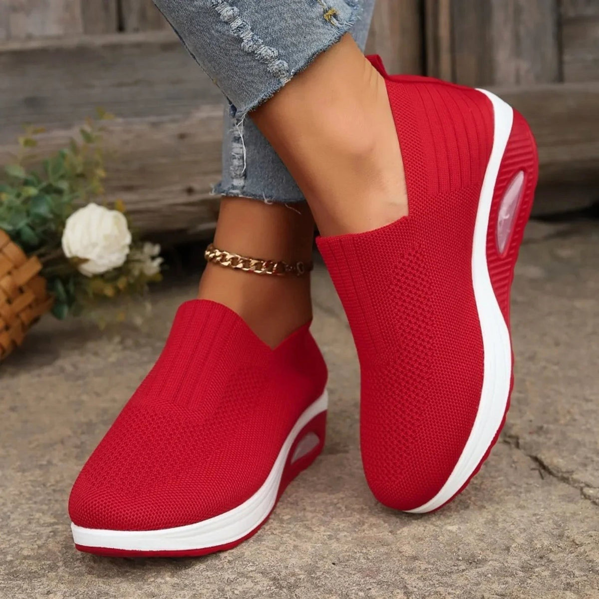 Zuzanna | Damskie buty typu slip-on z amortyzacją, ortopedyczne buty komfortowe | Rokishi | Czarny