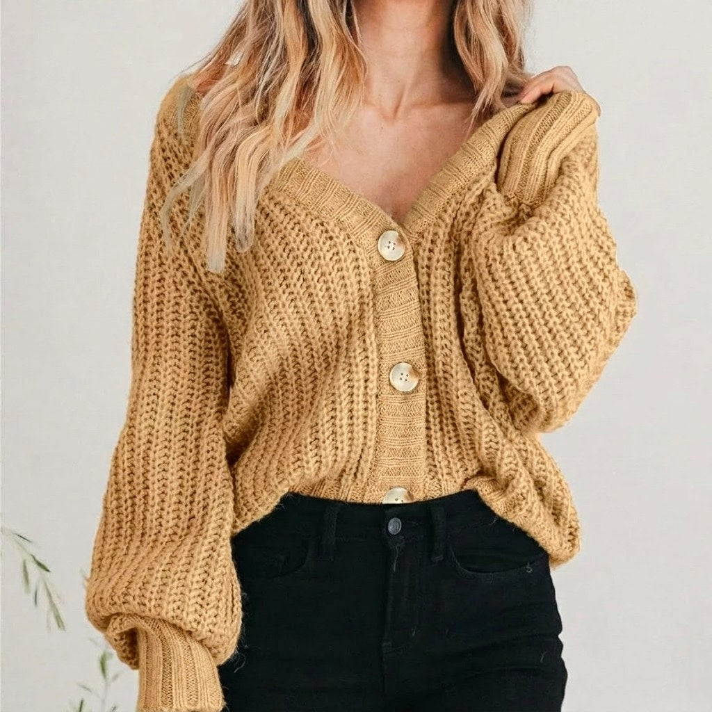 Maria | Damski oversize'owy kardigan z grubej dzianiny, dekolt w serek z bufiastymi rękawami | Rokishi | Khaki
