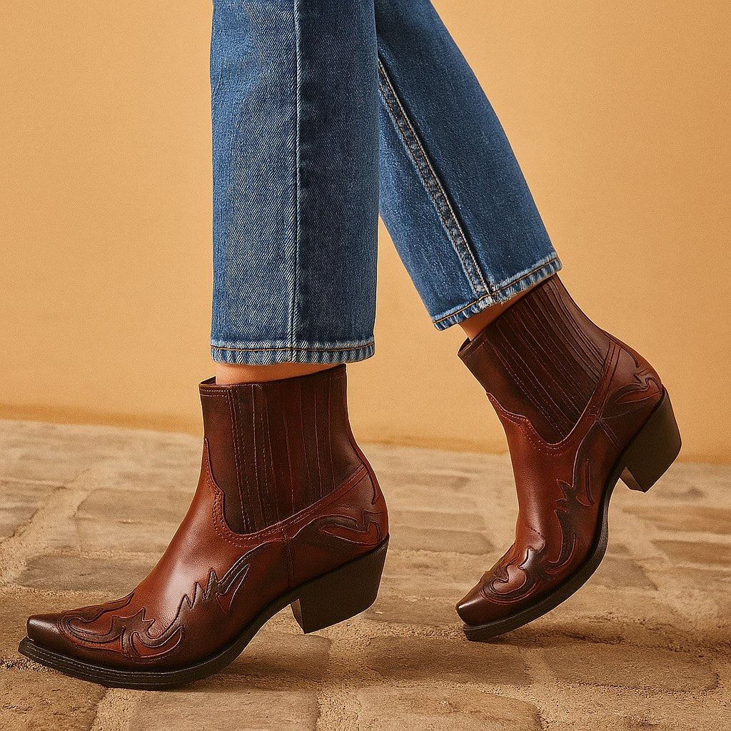 Marta | Damskie skórzane kowbojki, botki w stylu western | Rokishi | Czarny