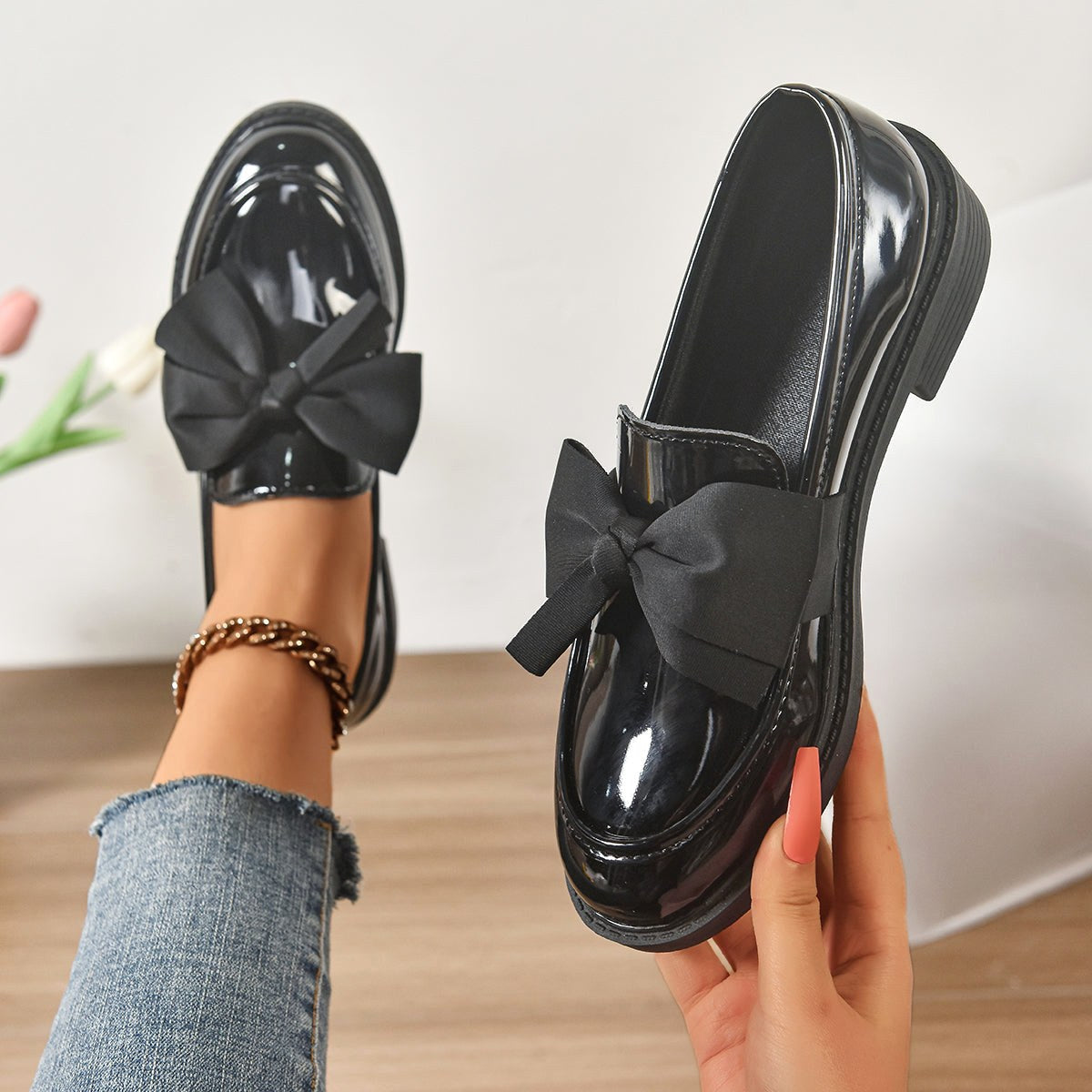 Wiktoria | Damskie buty wsuwane (slip-on) na platformie, z okrągłym noskiem i ozdobnym węzłem | Rokishi