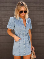 Emilia | Damska jeansowa sukienka mini z zapięciem na guziki, sukienka jeansowa w stylu koszulowym | Rokishi | Niebieski