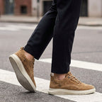 Bogdan | Męskie sneakersy retro w stylu zamszu, sneakersy na co dzień | Rokishi | Brązowy