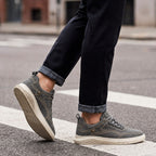 Bogdan | Męskie sneakersy retro w stylu zamszu, sneakersy na co dzień | Rokishi | Brązowy