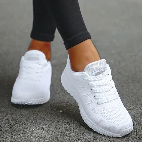 Liliana | Damskie ortopedyczne sneakersy ze wspierającą podeszwą, wygodne sneakersy trekkingowe | Rokishi | Biały