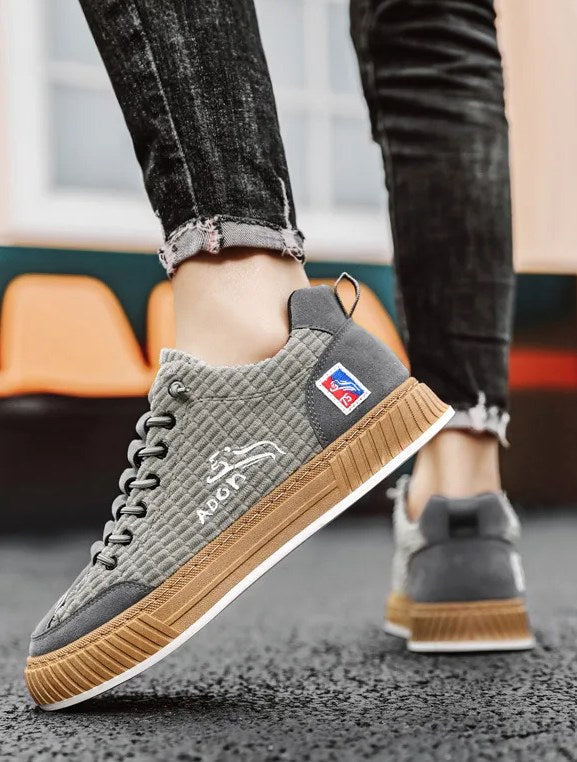 Fabian | Męskie sneakersy sznurowane z pikowaną cholewką i masywną podeszwą | Rokishi